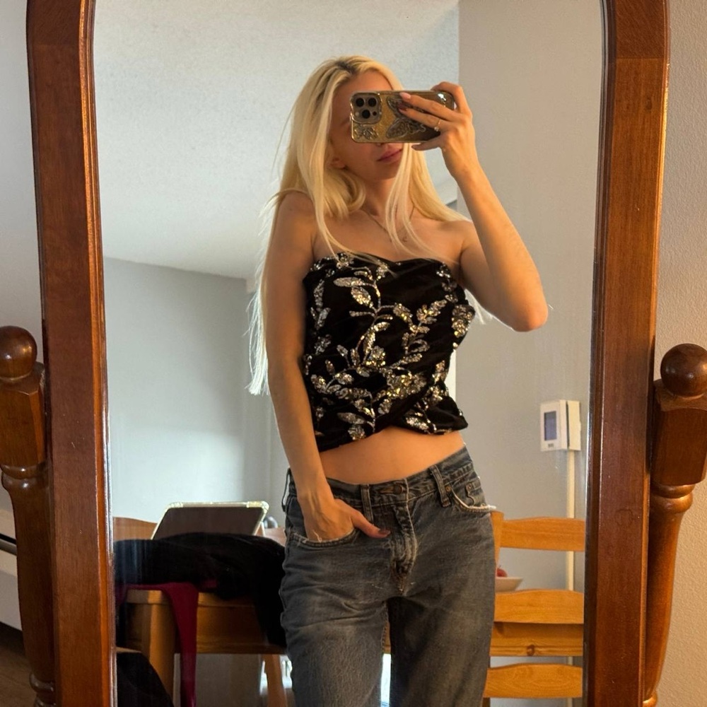 PrettyLittleThing Black Camisole with Silver Accents / skirt